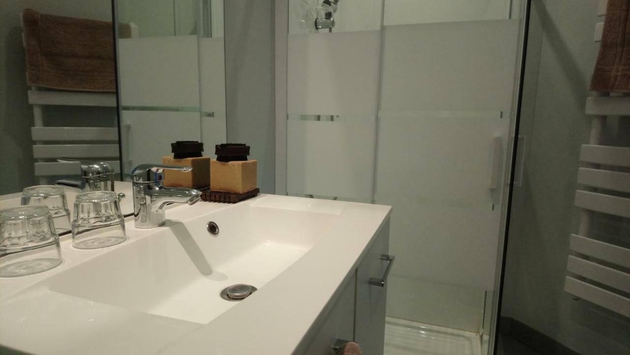 Chambre Condamine Spa Millau Exterior photo